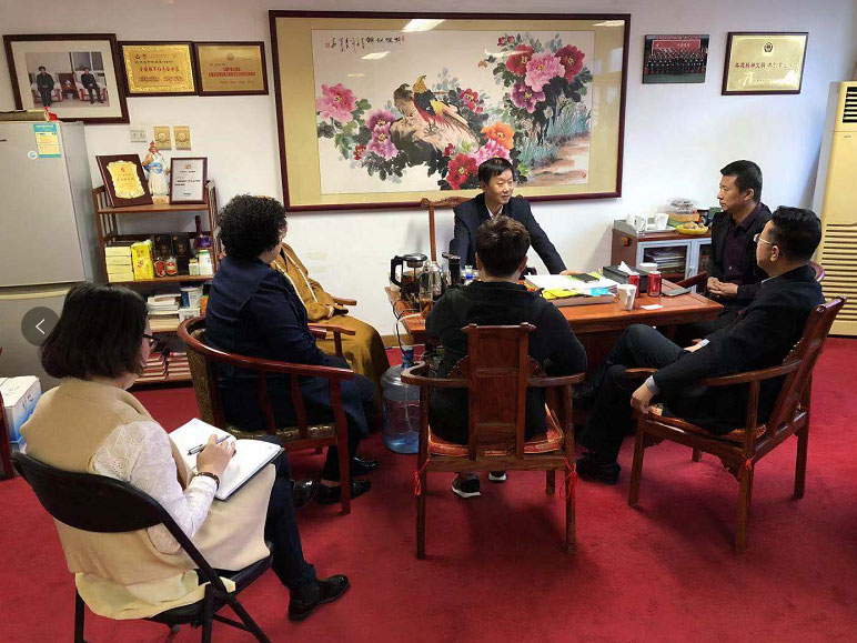 遼寧省朝陽市管委會領(lǐng)導蒞臨岳氏集團交流考察